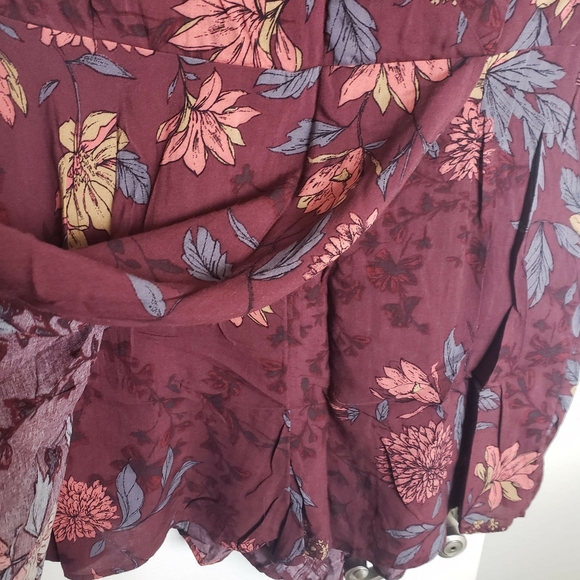 Kimchi Blue maroon faux wrap floral romper - Picture 4 of 5